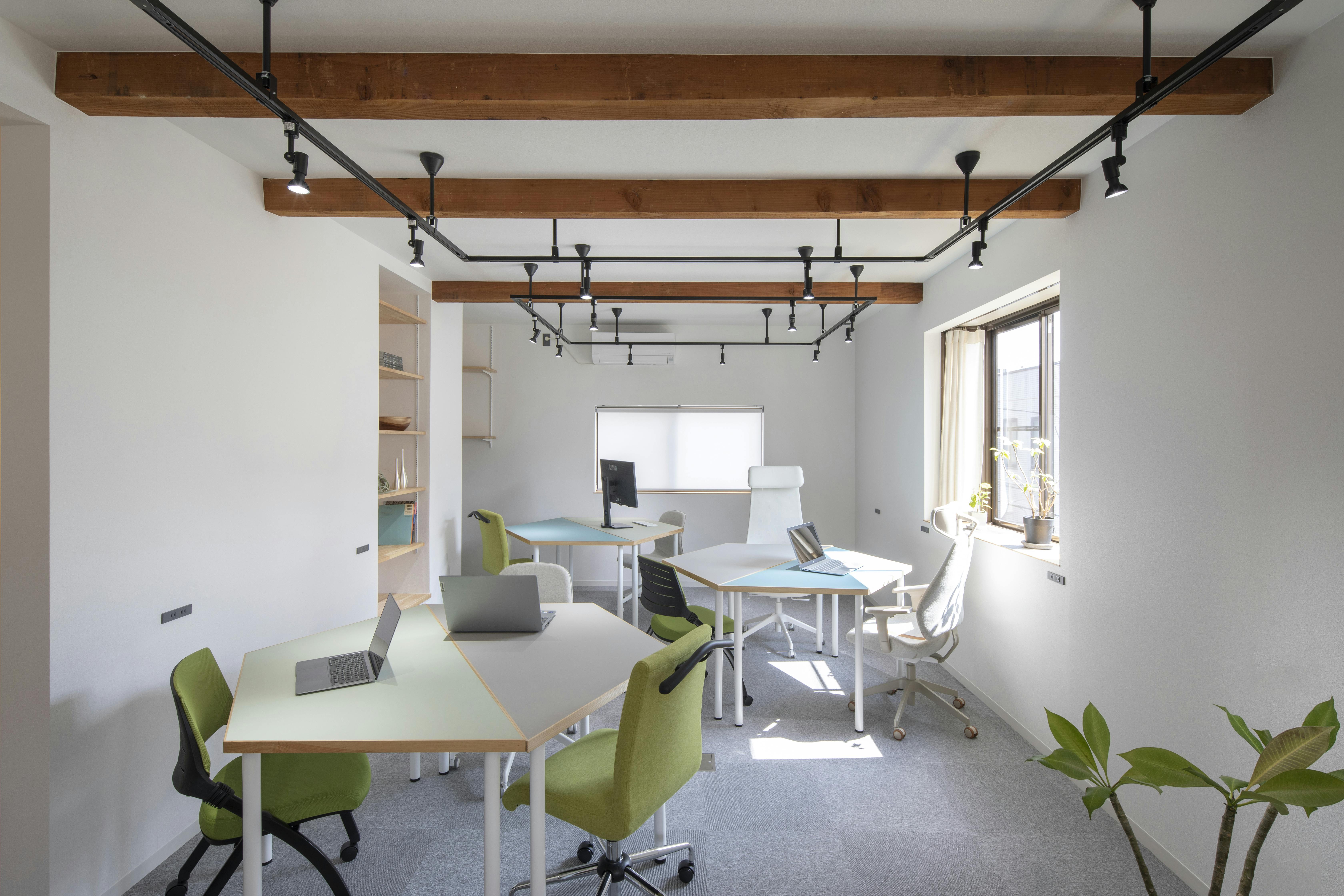 グループワークでご利用いただくことの多い配置です!