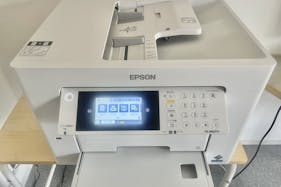 【吉祥寺駅から徒歩7分】撮影・ワークショップ・マルシェ・イベント実施に最適!おしゃれで活気のある中道通り商店街にあるイベントスペース