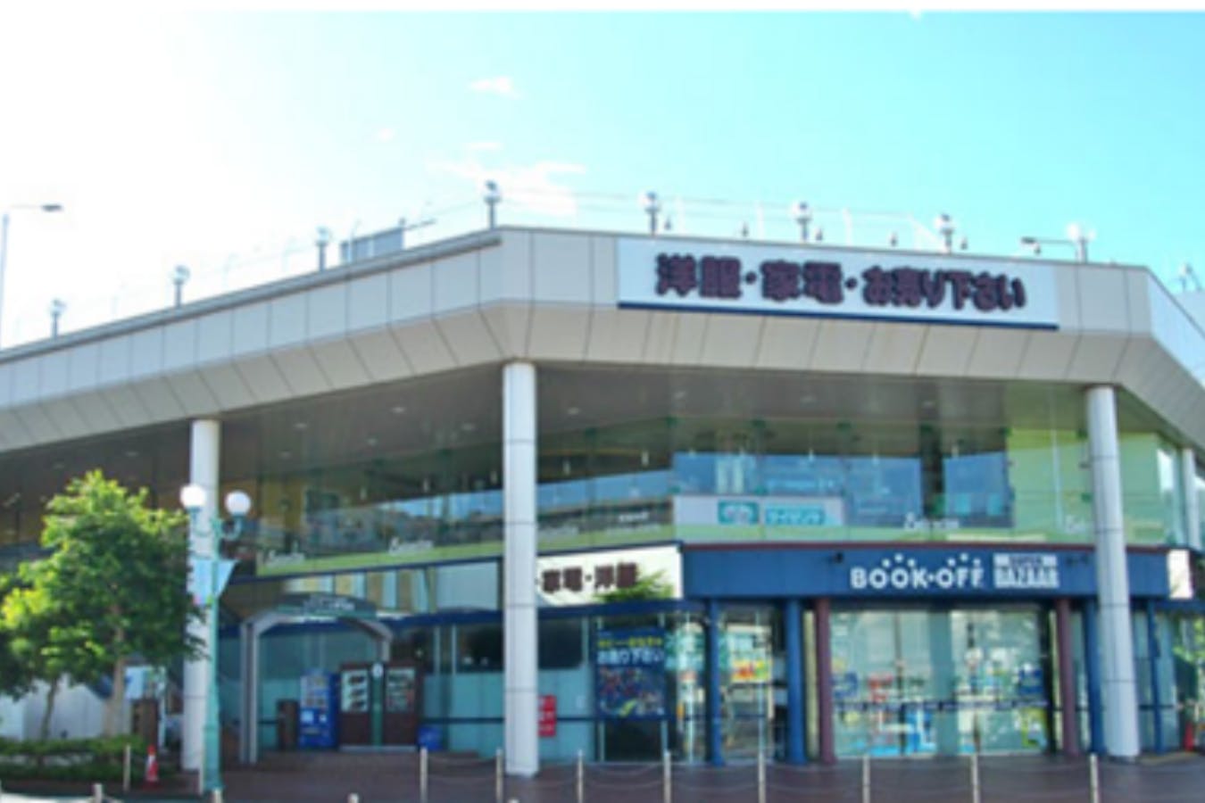 【松竹大船ショッピングセンター】ポップアップストアやイベントに適した商業施設内2Fにある螺旋階段踊場のイベントスペース