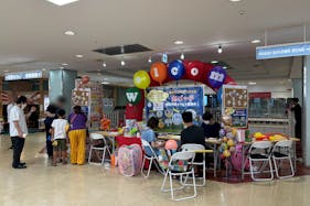 【松竹大船ショッピングセンター】ポップアップストアやイベントに適した商業施設内2Fにある螺旋階段踊場のイベントスペース