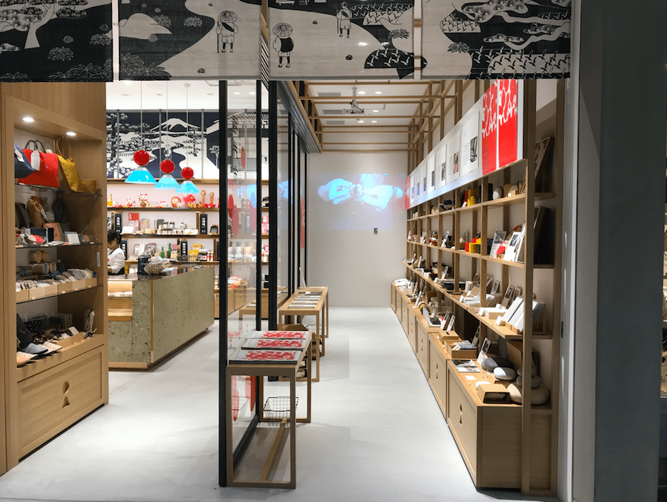 都内でも屈指の好立地にございます。