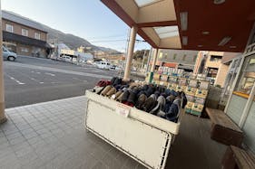 【Aコープ瀬野(マイファームせの)店】食物販や販促イベントに最適な屋外軒下スぺース