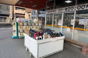 【Aコープ瀬野(マイファームせの)店】食物販や販促イベントに最適な屋外軒下スぺース