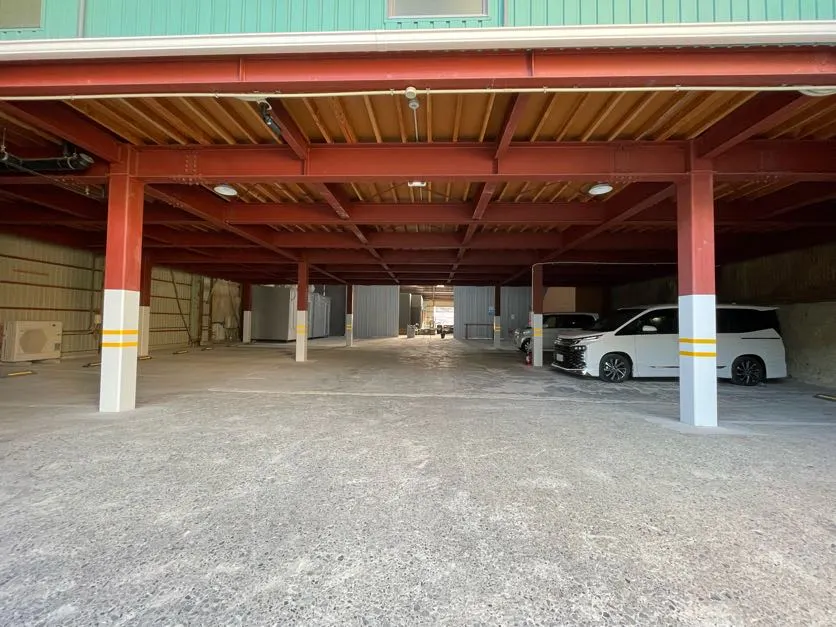 【兵庫県南あわじ市】バイク・車展示OK！音出し可能な廃倉庫リノベーション空間「cafe & bar 526」