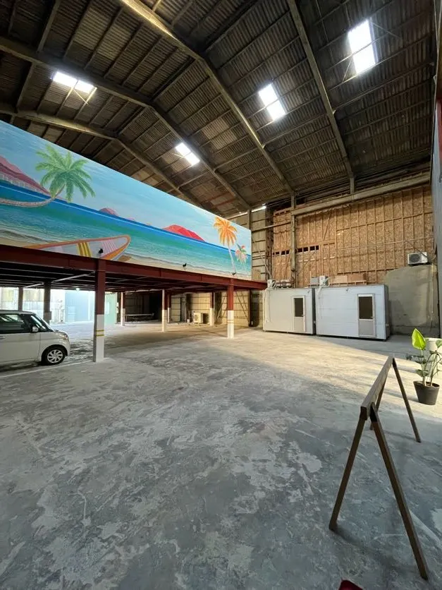 【兵庫県南あわじ市】バイク・車展示OK！音出し可能な廃倉庫リノベーション空間「cafe & bar 526」