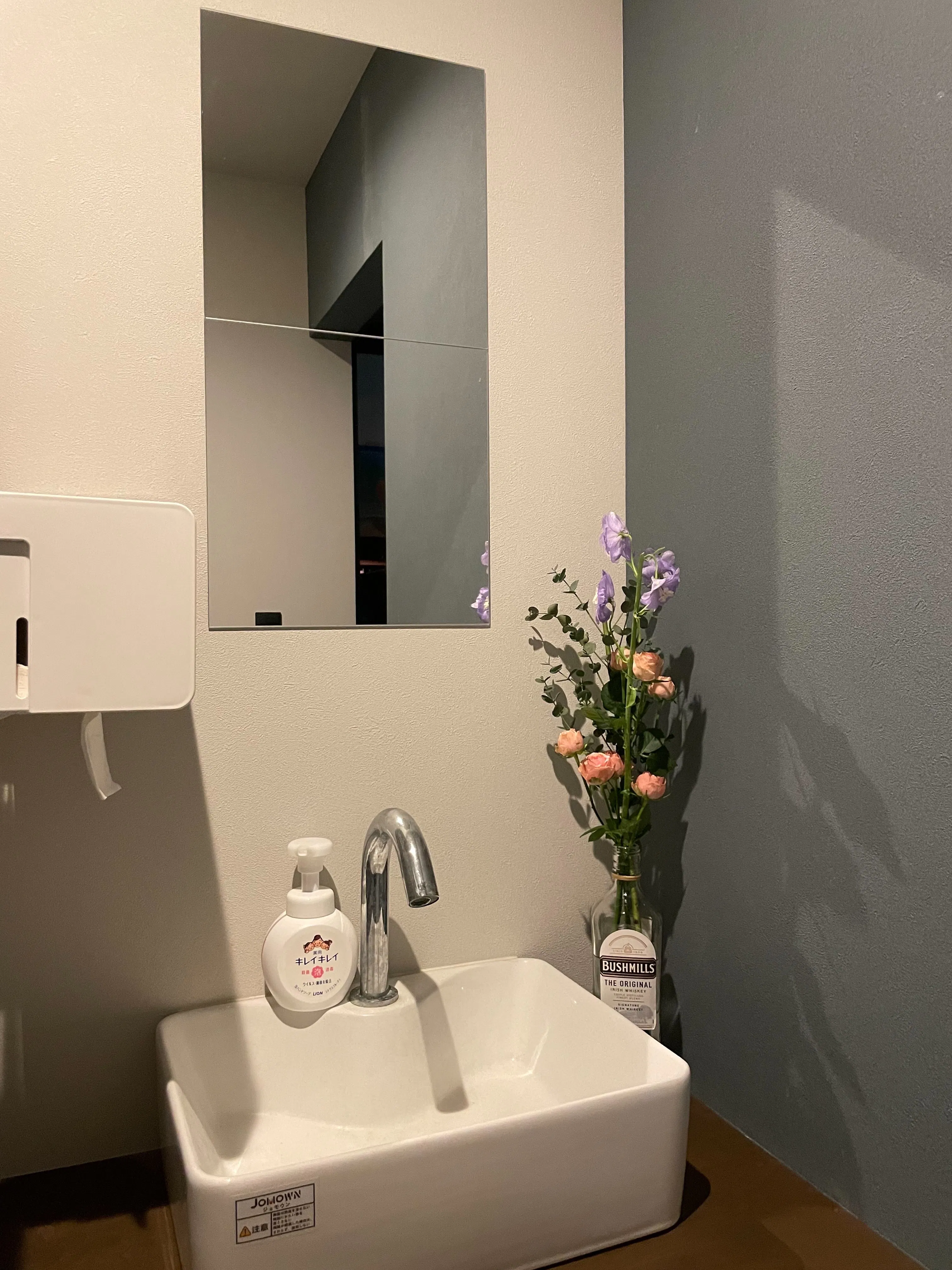 【兵庫県南あわじ市】バイク・車展示OK！音出し可能な廃倉庫リノベーション空間「cafe & bar 526」