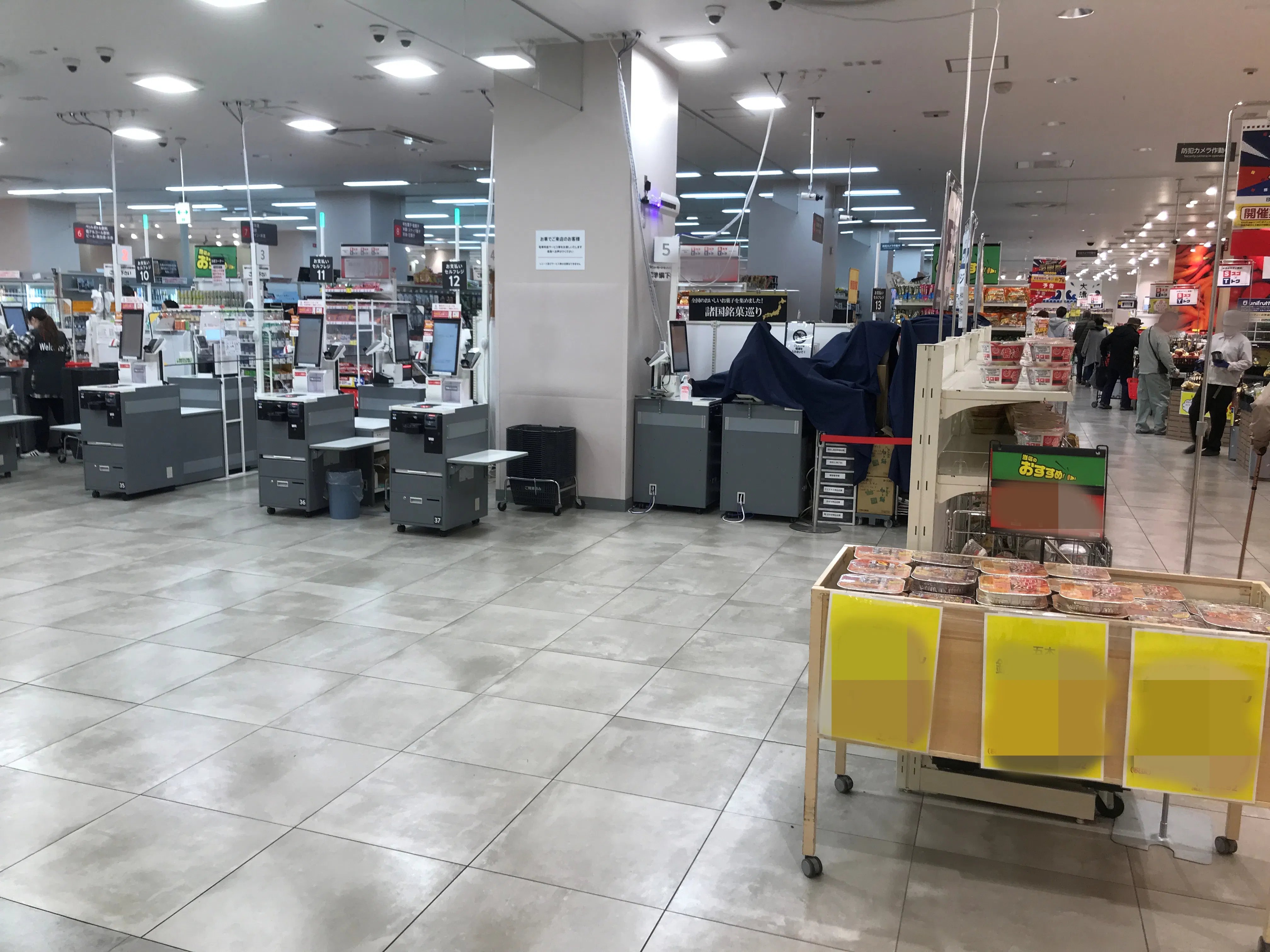 【西友 王寺店】レジ横 ポップアップストア(物販、食物販)やプロモーション用途に最適なスーパー店内催事イベントスペース