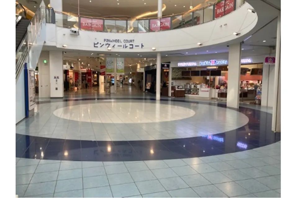 【ららぽーと甲子園】1階 ピンウィールコート