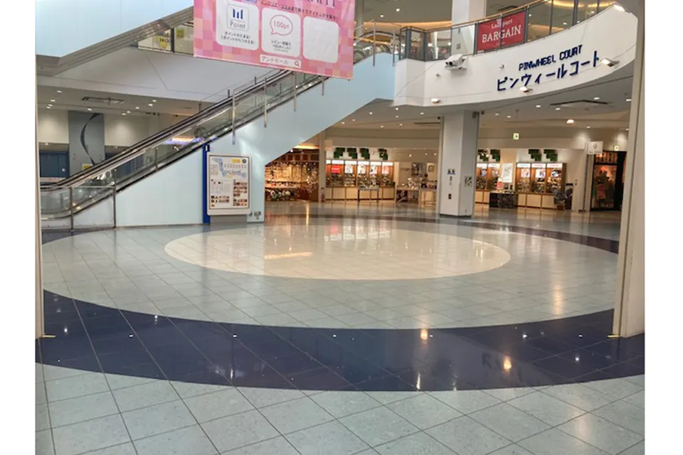 【ららぽーと甲子園】1階 ピンウィールコート