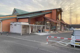 【夢屋多賀城店】キッチンカーやプロモーション等に最適なアミューズメント施設のイベントスペース
