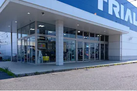 【スーパーセンタートライアル琴浦店】キッチンカー出店限定/屋外 Ⓐキッチンカースペース※電源なし