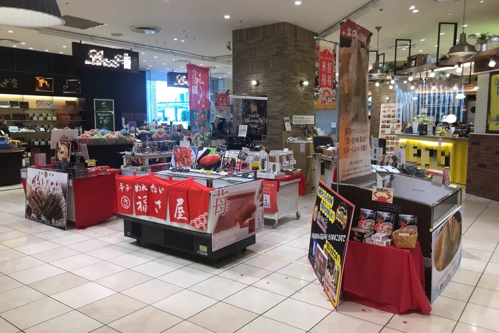 【マルイファミリー溝口】2階 カレンダリウムF02【食物販・物販】店内入ってすぐ、来客数も多く物産展や集合イベントに最適