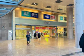 【マルイファミリー溝口】2階 カレンダリウムF02【食物販・物販】店内入ってすぐ、来客数も多く物産展や集合イベントに最適