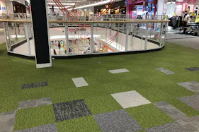 【イオンモール高崎】専門店街2F 南エスカ前N