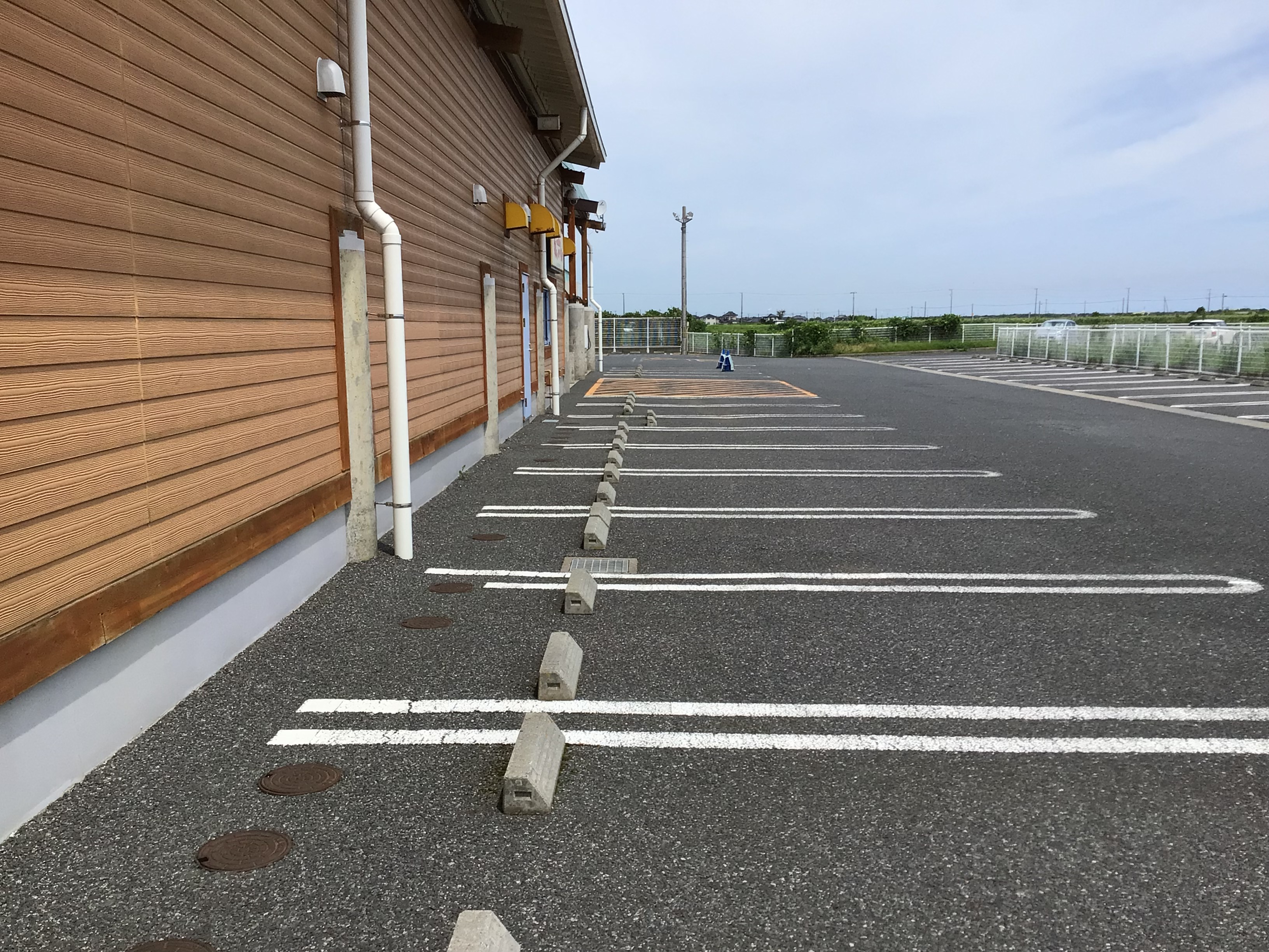 【ダイナム千葉銚子店】キッチンカー出店やプロモーションイベントに最適なアミューズメント施設のイベントスペース②