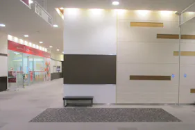 【イオンモール新瑞橋】3Fフードコートリーフガーデン入口前