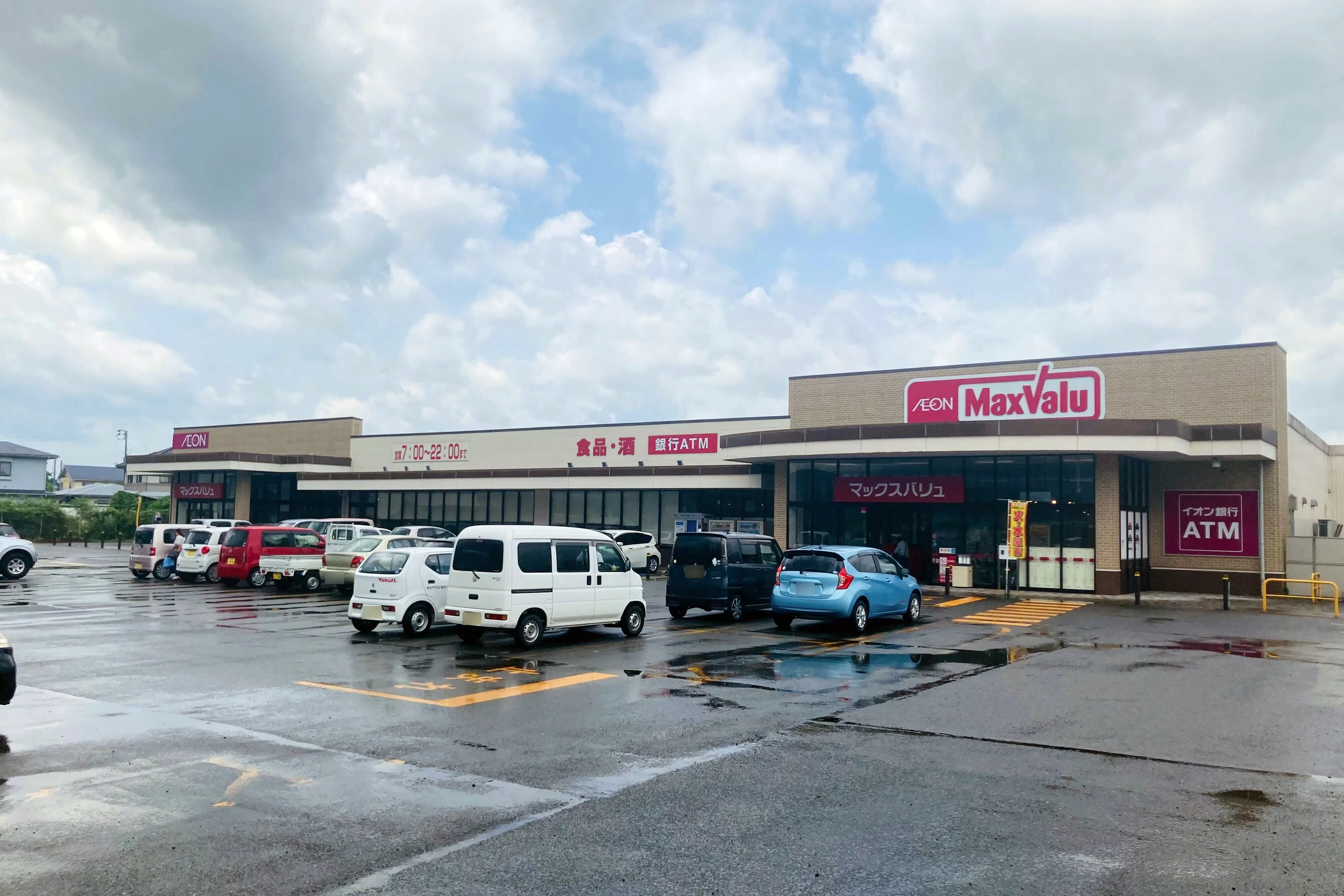 【マックスバリュ石鳥谷店】各種プロモーションイベントや小規模物販に最適なレストスペース付近にあるイベントスペース