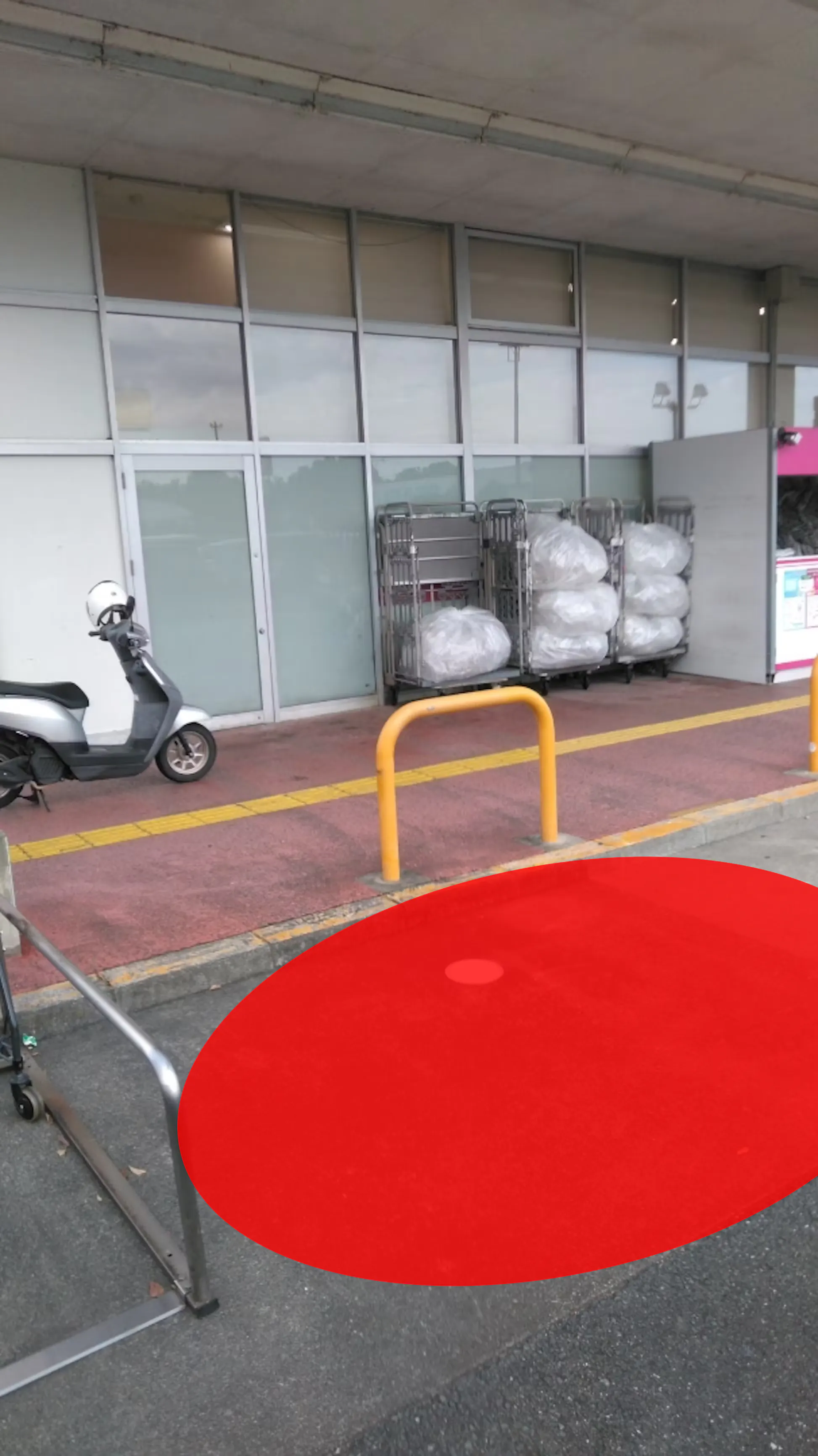 【イオンタウン浜松葵】キッチンカー等の移動販売に最適な大型スーパー横に位置した通行量の多いイベントスペース