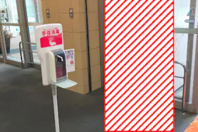 【あまがさきキューズモール】あまがさきキューズモール【メディア】「③ポスター付きチラシラック」