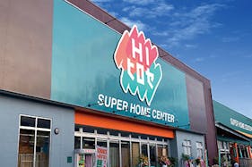 【HIヒロセスーパーホームセンター別府店】プロモーションイベントに最適なホームセンターの2F風除室スペース