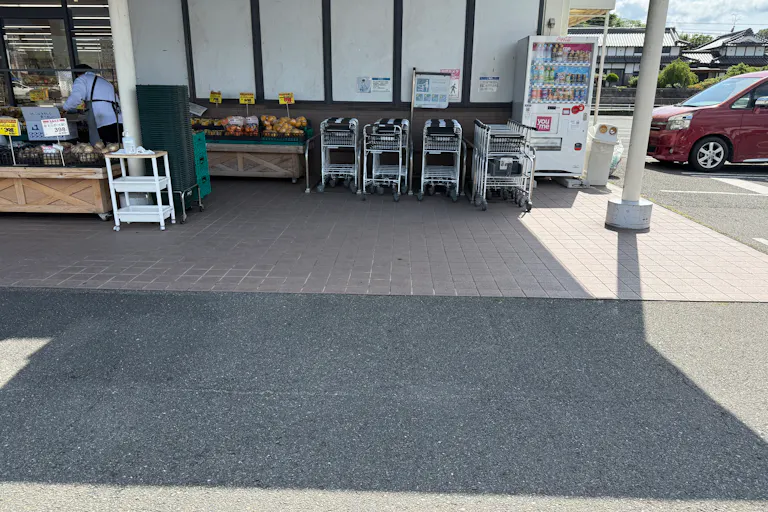 【ゆめマート 稲築】屋外(屋根なし) キッチンカーや販促プロモーションにおすすめな催事イベントスペースの画像9