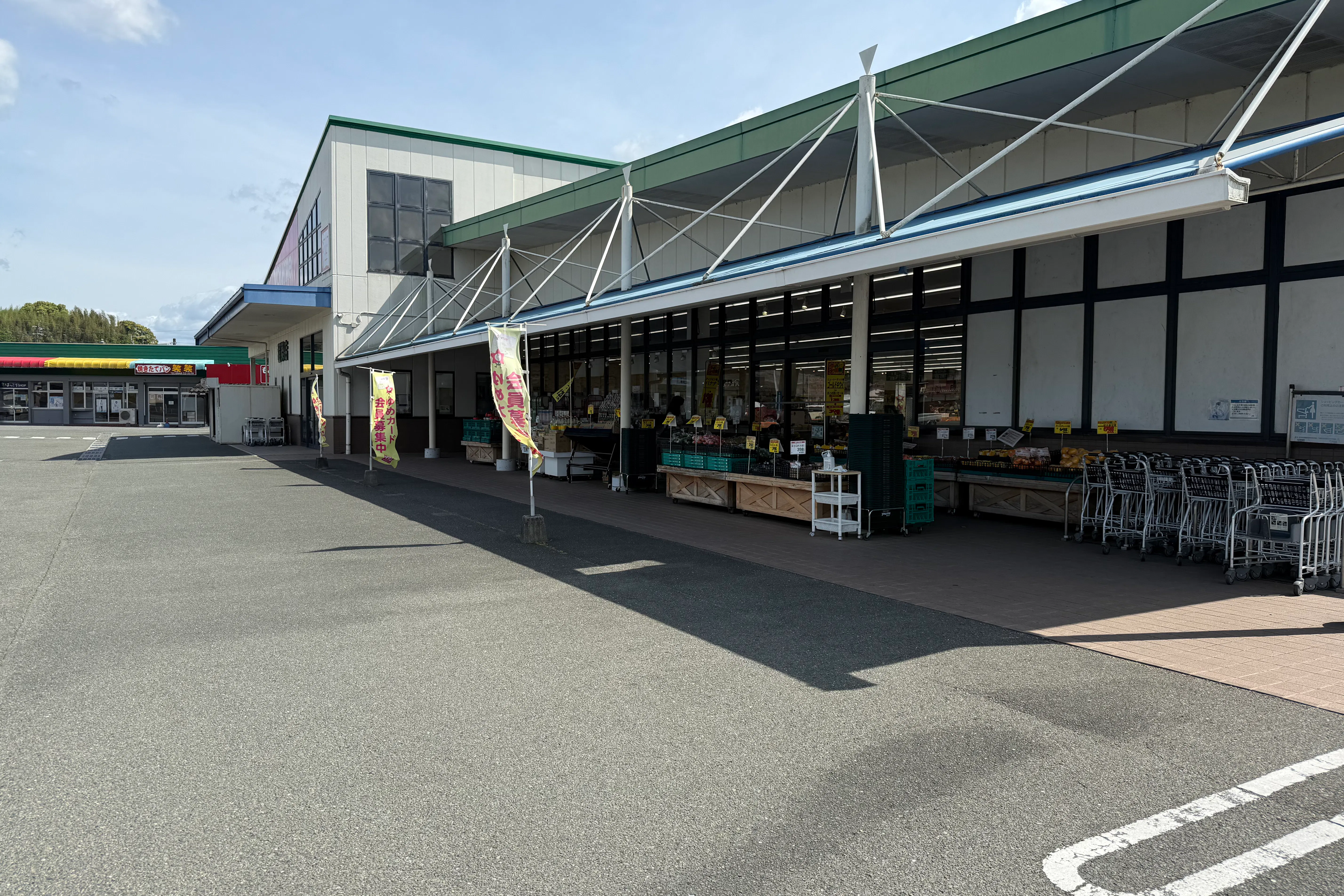 【ゆめマート 稲築】屋外(屋根なし) キッチンカーや販促プロモーションにおすすめな催事イベントスペース