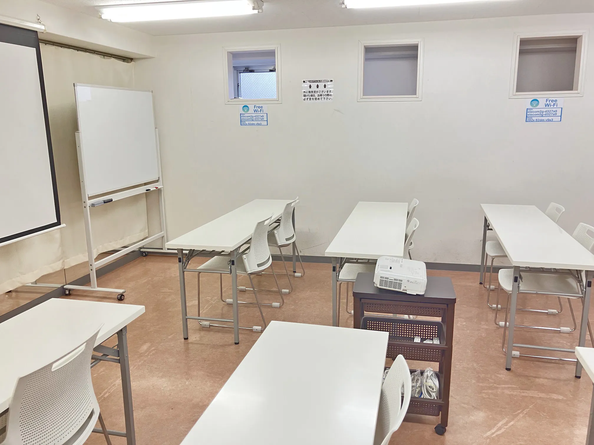 【高崎白銀ビル貸会議室】第四会議室(34㎡) 最大24名収容・設備無料|販売利用OK