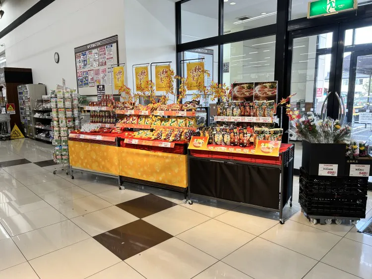 【オークワ高田神楽】販促キャンペーンやプロモーションイベントに適した風除室横(農産側)スペース