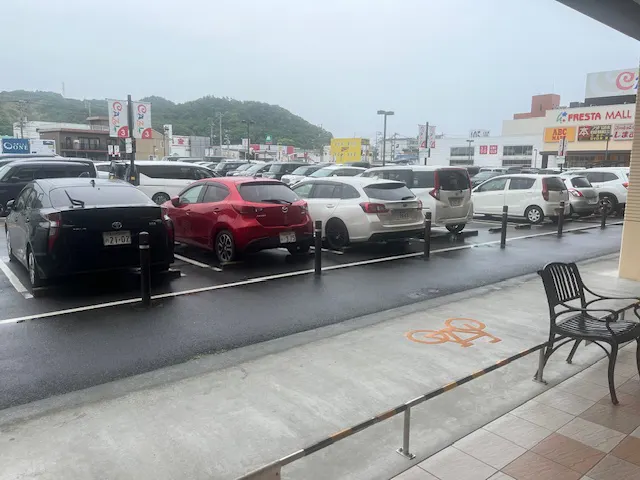 【フレスタモール カジル岩国】キッチンカー、プロモーションに利用可能な軒下スペース