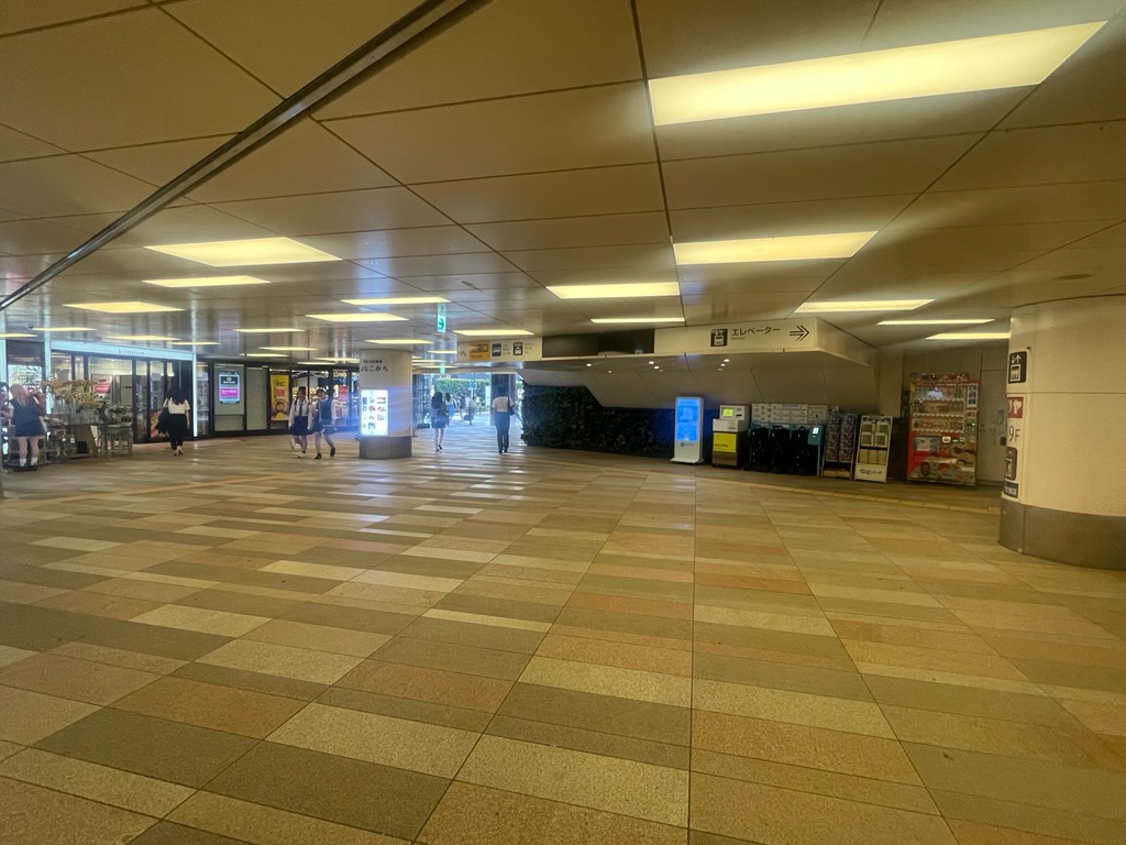 【キラリナ京王吉祥寺】物販・プロモーションイベントに最適、1F南北自由通路に面したイベントスペース