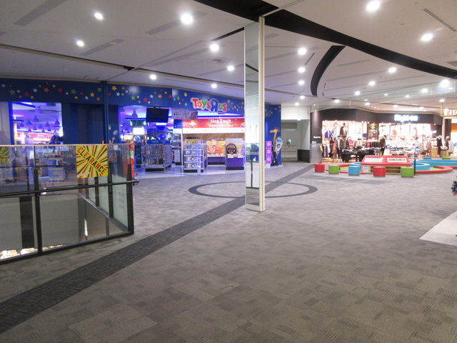 【イオンモール堺鉄砲町】3Fキッズスペース前ブリッジ