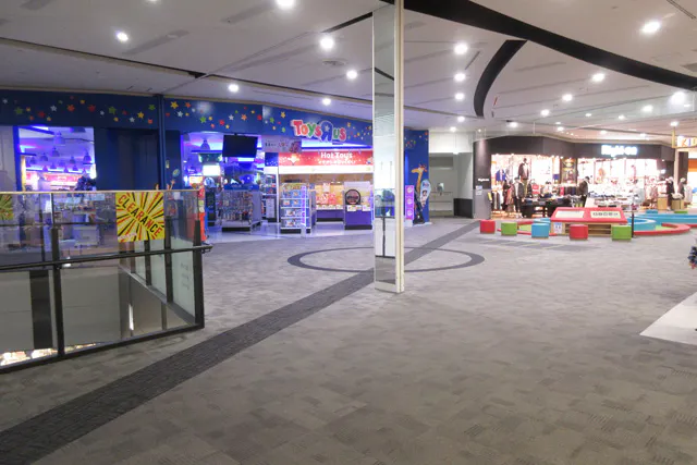 【イオンモール堺鉄砲町】3Fキッズスペース前ブリッジ