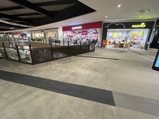 【イオンモール京都桂川】3階　フードコート前ブリッジ
