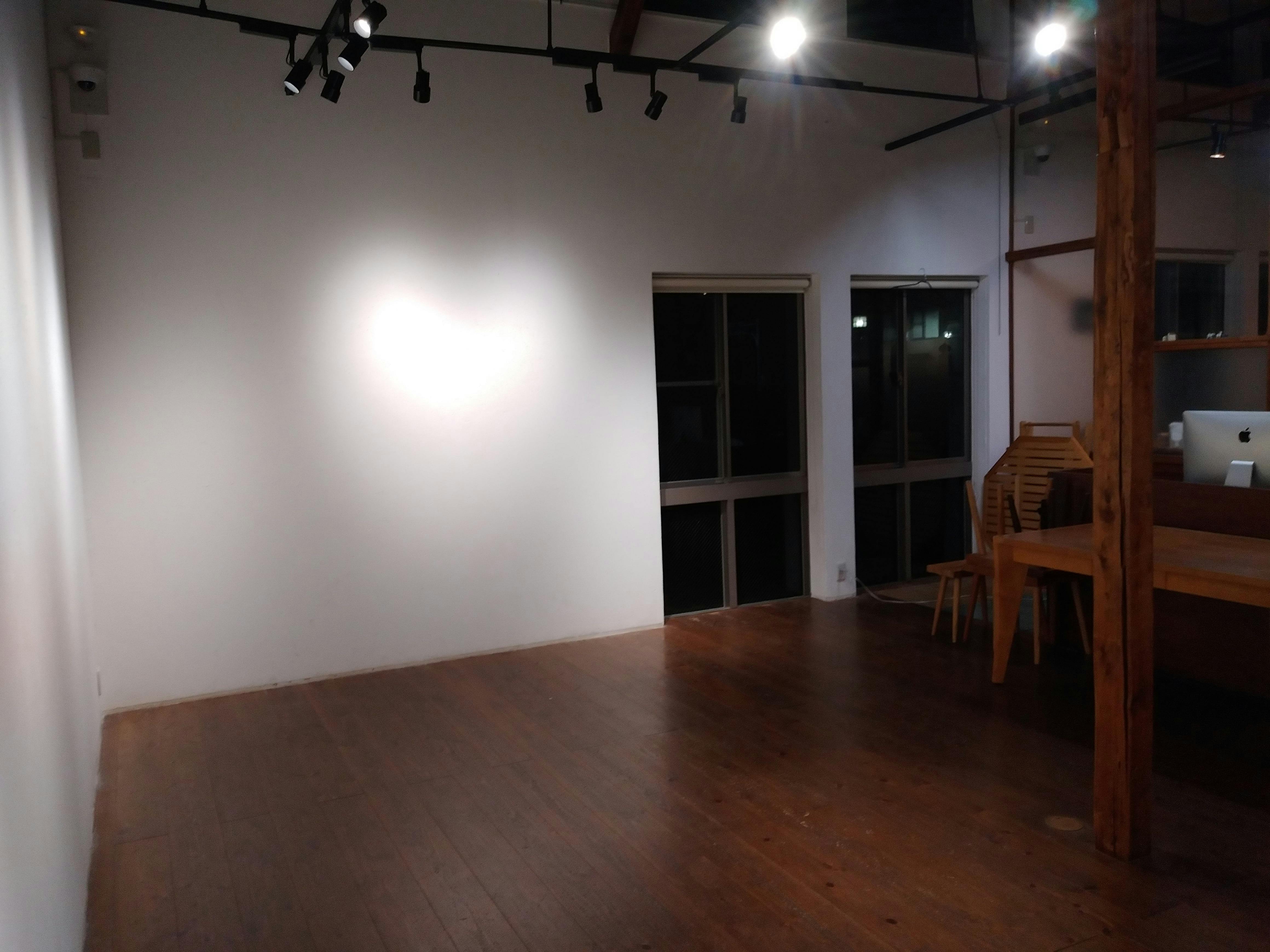 【丸の内駅4分】個展やポップアップストアに適した白壁のギャラリー