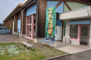 【ダイナム福井大野店ゆったり館】キッチンカーやプロモーションイベントの開催に最適なアミューズメント施設のイベントスペース(カウンター側)