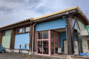 【ダイナム福井大野店ゆったり館】キッチンカーやプロモーションイベントの開催に最適なアミューズメント施設のイベントスペース(カウンター側)