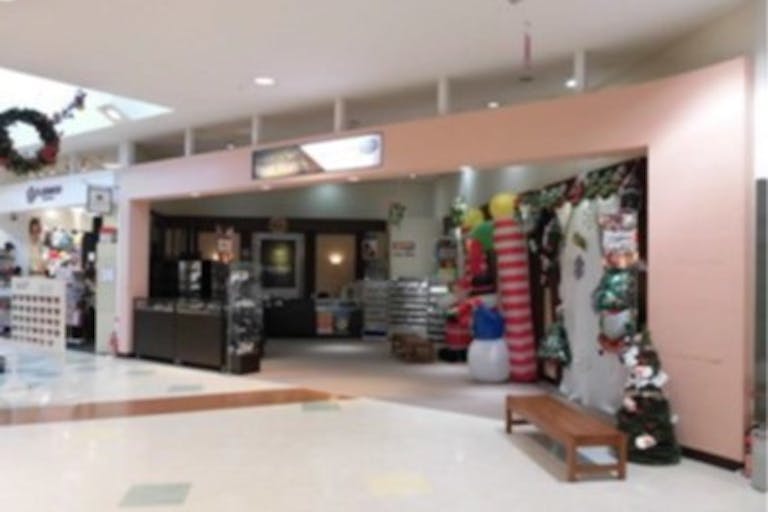 【イオンタウン金沢示野/①コミュニティスペース】プロモーションイベントや食物販等に適した区画型のイベントスペースの画像1