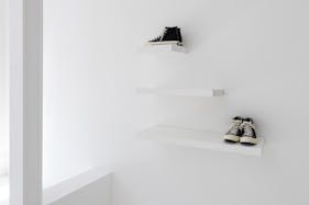 【外苑前駅8分】外苑西通りに面した白い一軒家(1階)のレンタルスペース