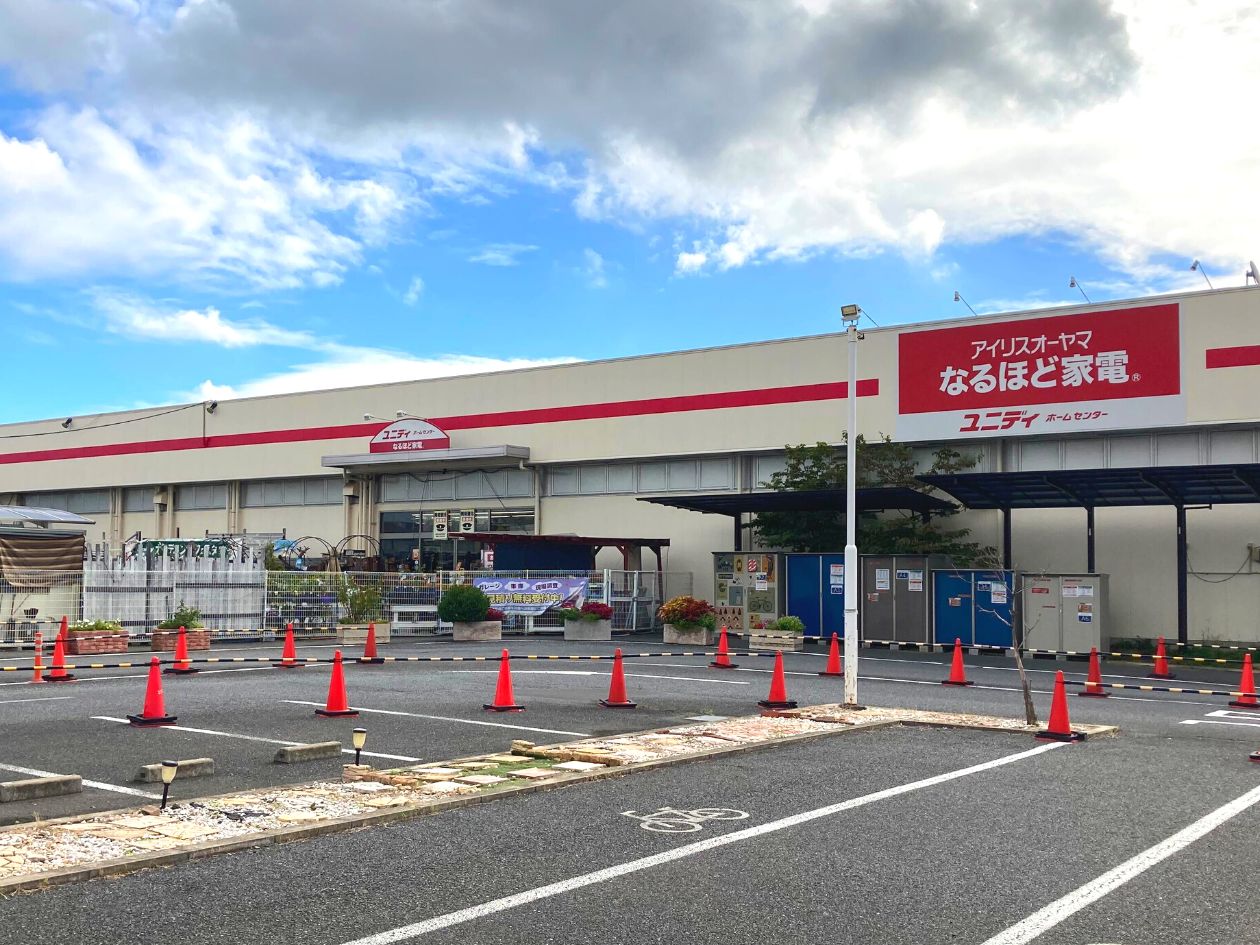 【ユニディ菅野店】1階風除室　　物販やプロモーションに最適なホームセンター内風除室の催事イベントスペース