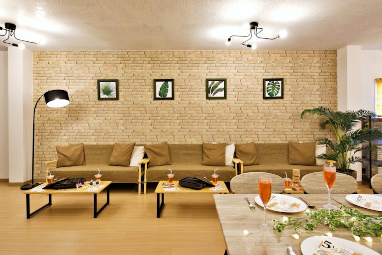 【谷町六丁目駅2分】クローズドイベントやオフサイトミーティングに最適な最大20名で利用可能なレンタルスペースの画像5