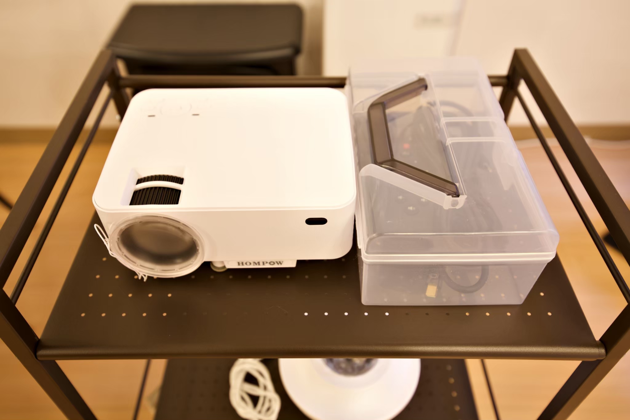 プロジェクター