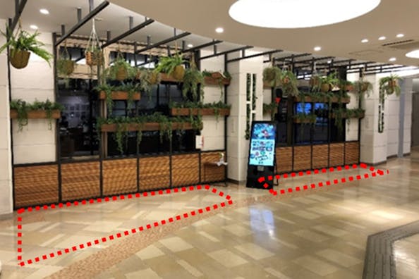 【小田急アコルデ新百合ヶ丘北館】アコルデ新百合ヶ丘北館3階通路