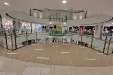 【神戸ハーバーランドumie(ウミエ)】VP設置場所「サウスモール4階GiGO側」