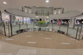 【神戸ハーバーランドumie(ウミエ)】VP設置場所「サウスモール4階GiGO側」