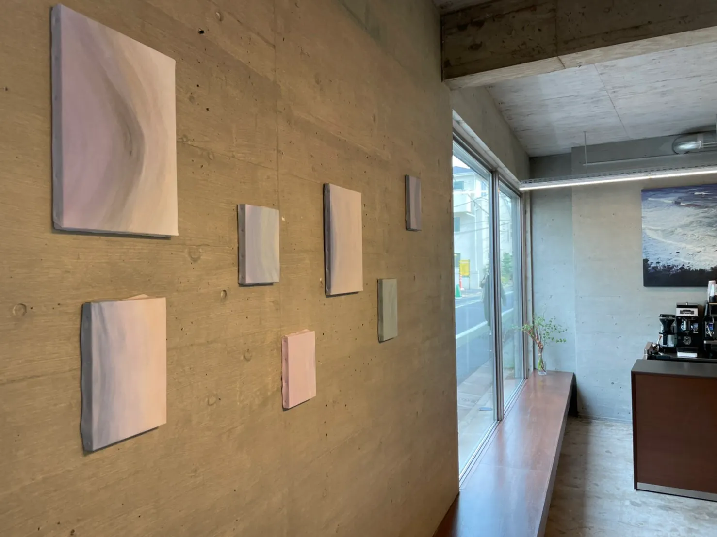 【学芸大学駅3分】ポップアップストアや展示会場、撮影に最適な自然光差し込む無機質カフェ