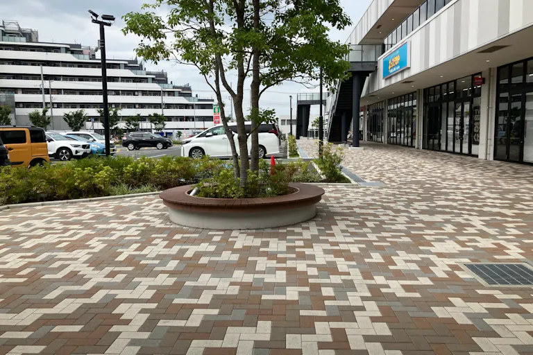 【SOCOLA所沢】1階屋外(メイン入り口前) 販促プロモーションに最適な催事イベントスペースの画像3