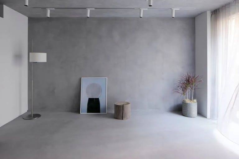 【北参道/原宿/千駄ヶ谷】展示会やポップアップ、撮影に最適な白とコンクリ壁と床を基調とした明るいイベントスペースの画像2