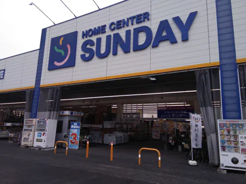 【サンデー大和吉岡店】レジ前　食物販やプロモーション等の出店に最適なホームセンター店内のイベントスペース