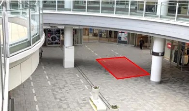 【あべのキューズモール】「⑧2F アーバンアベニュー」JR天王寺駅デッキからのメイン導線上にある通行量の多い屋外イベントスペース