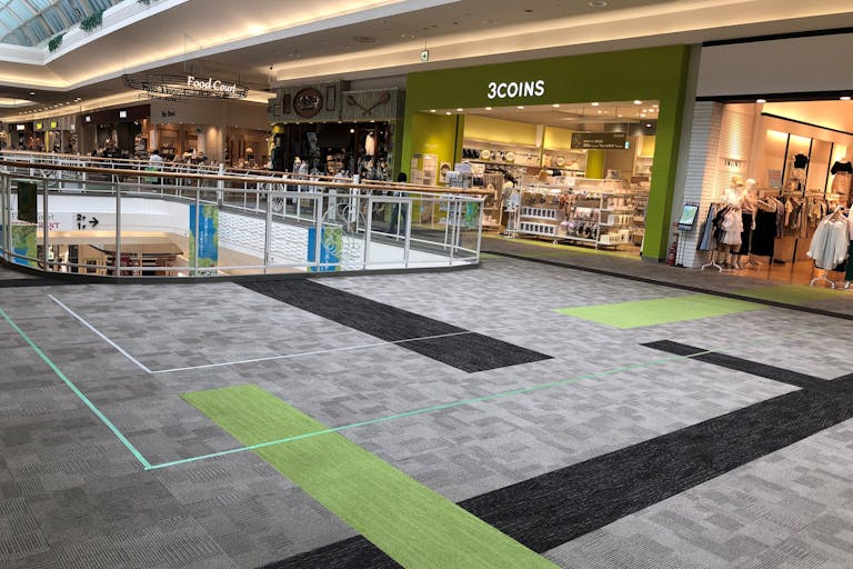 【イオンモールりんくう泉南】北Aブリッジ(アクシーズファム前)の画像1